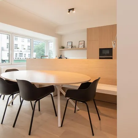 Deluxe 4 With Casino View At The And Free Parking Apartment